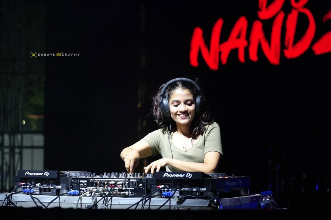 DJ NANDZY